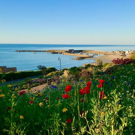 Lyme Regis Renovated Period Seaside Flat Appartement Buitenkant foto