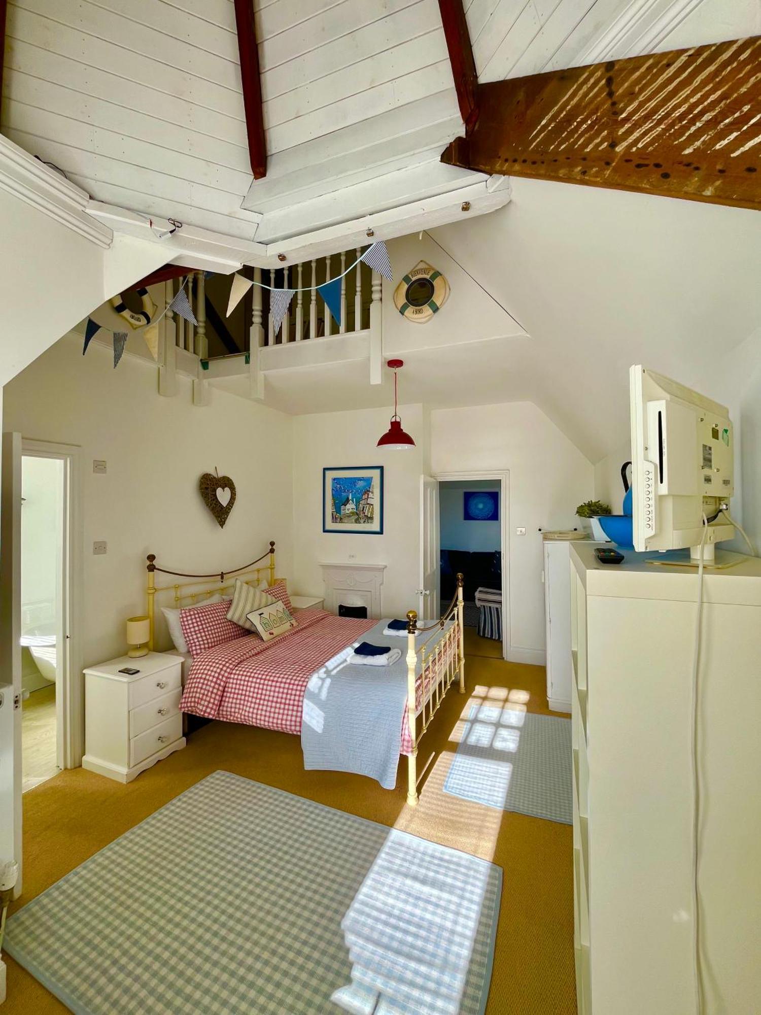 Lyme Regis Renovated Period Seaside Flat Appartement Buitenkant foto